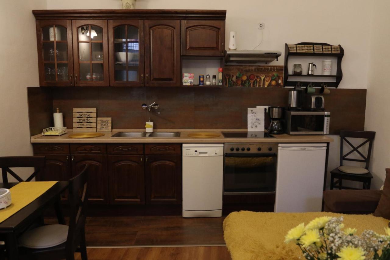 Hedi Apartman Miskolc Exteriör bild