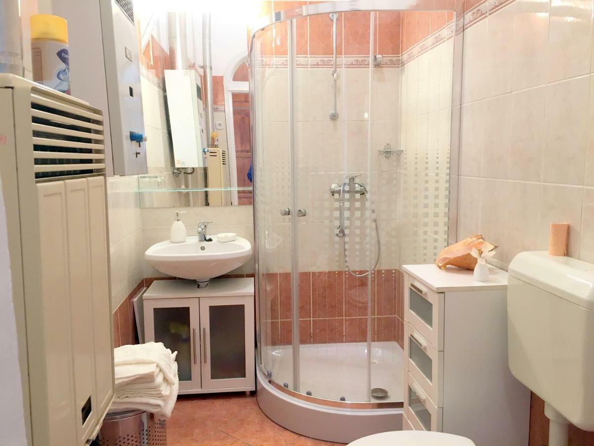 Hedi Apartman Miskolc Exteriör bild